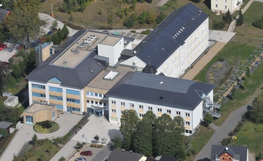 Luftaufnahme des Kreiskrankenhauses Schleiz, Bild: Kreiskrankenhaus Schleiz GmbH